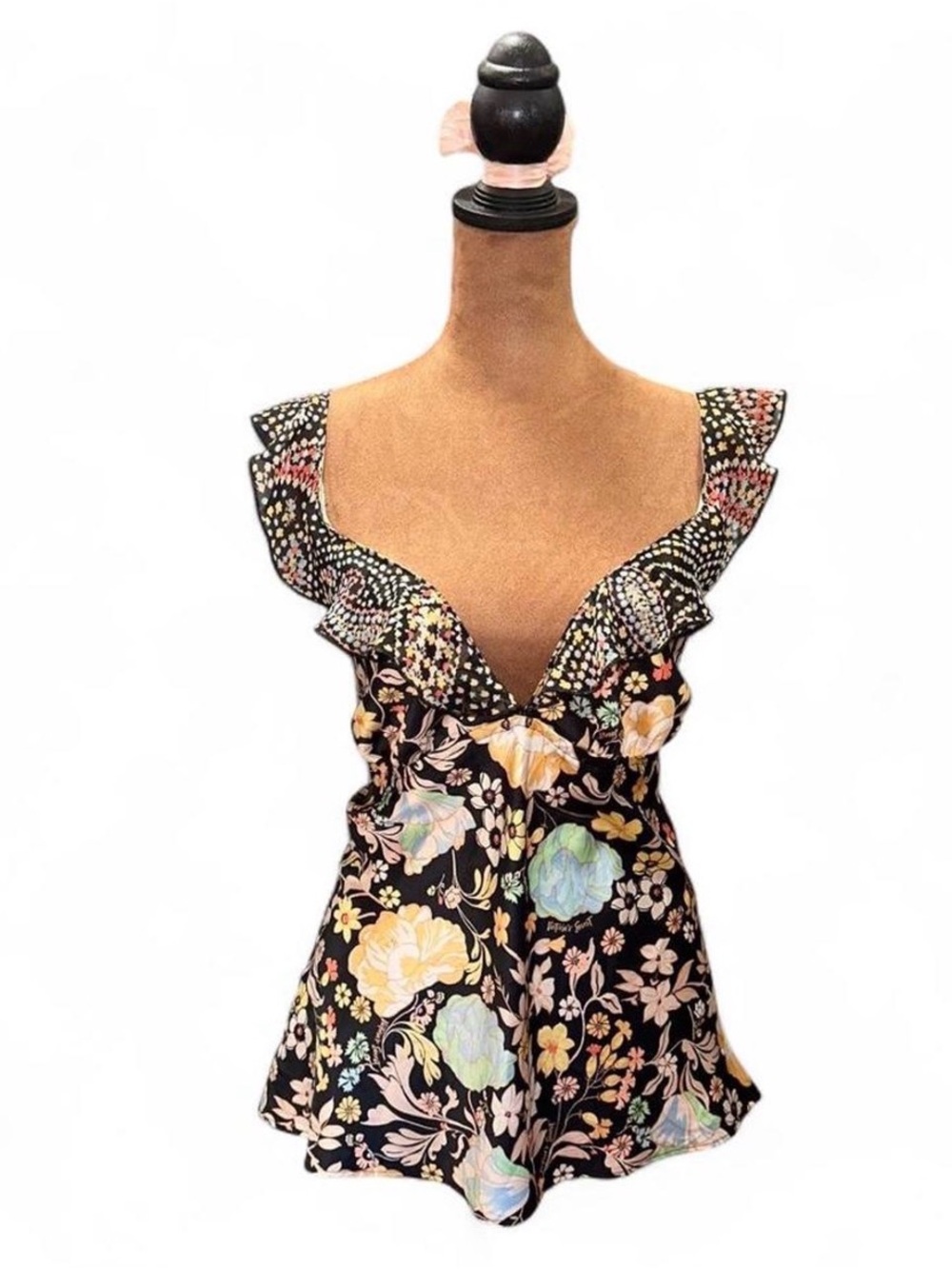 Floral Ruffle V-Neck Women’s Top - Black XL Fairycore VS